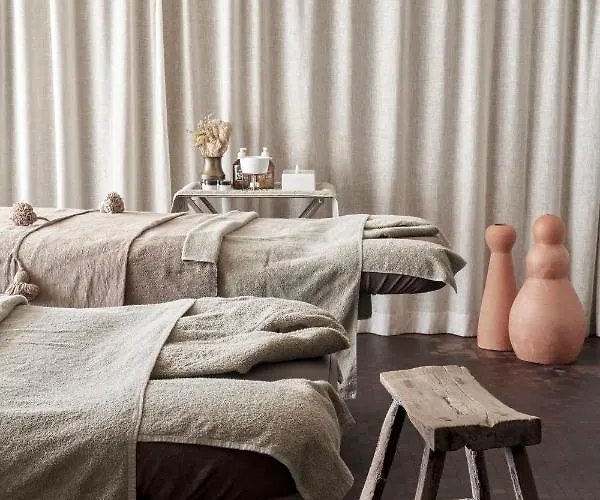 Nomad By Cervo Mountain