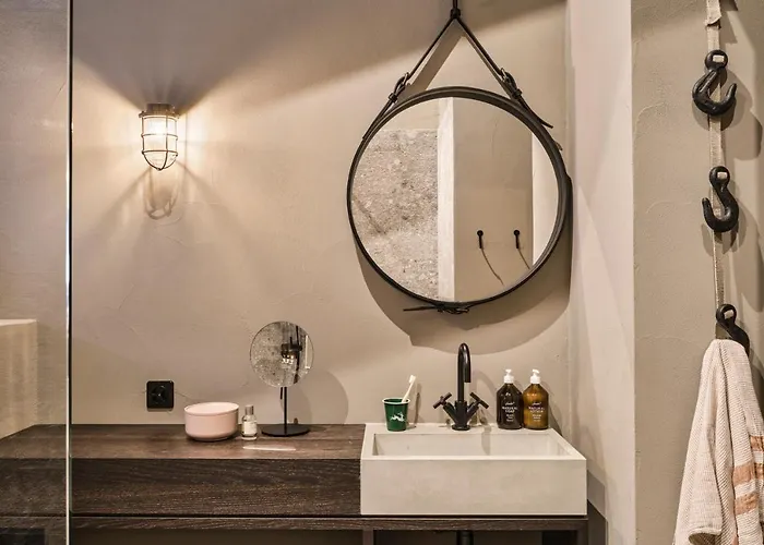 Nomad By Cervo Mountain